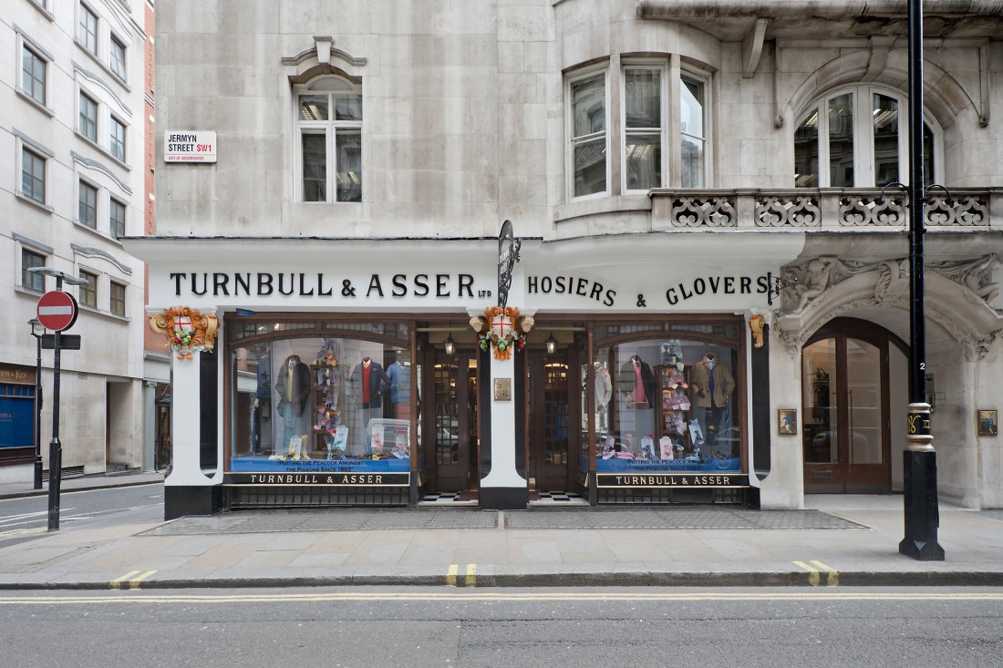 Turnbull & Asser, 71-72 Jermyn Street, London 2014 by Leslie Hossack