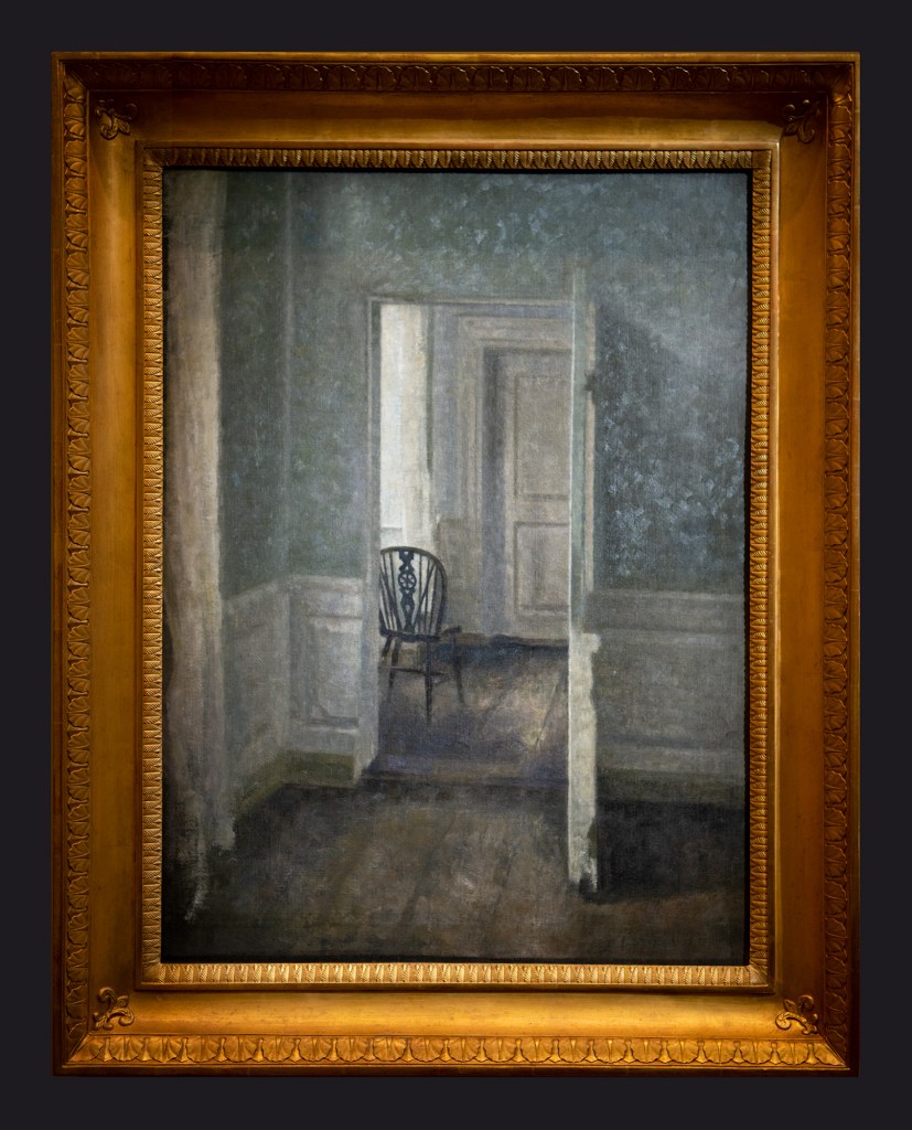 31 1913, Intérieur avec une chaise Windsor by Leslie Hossack